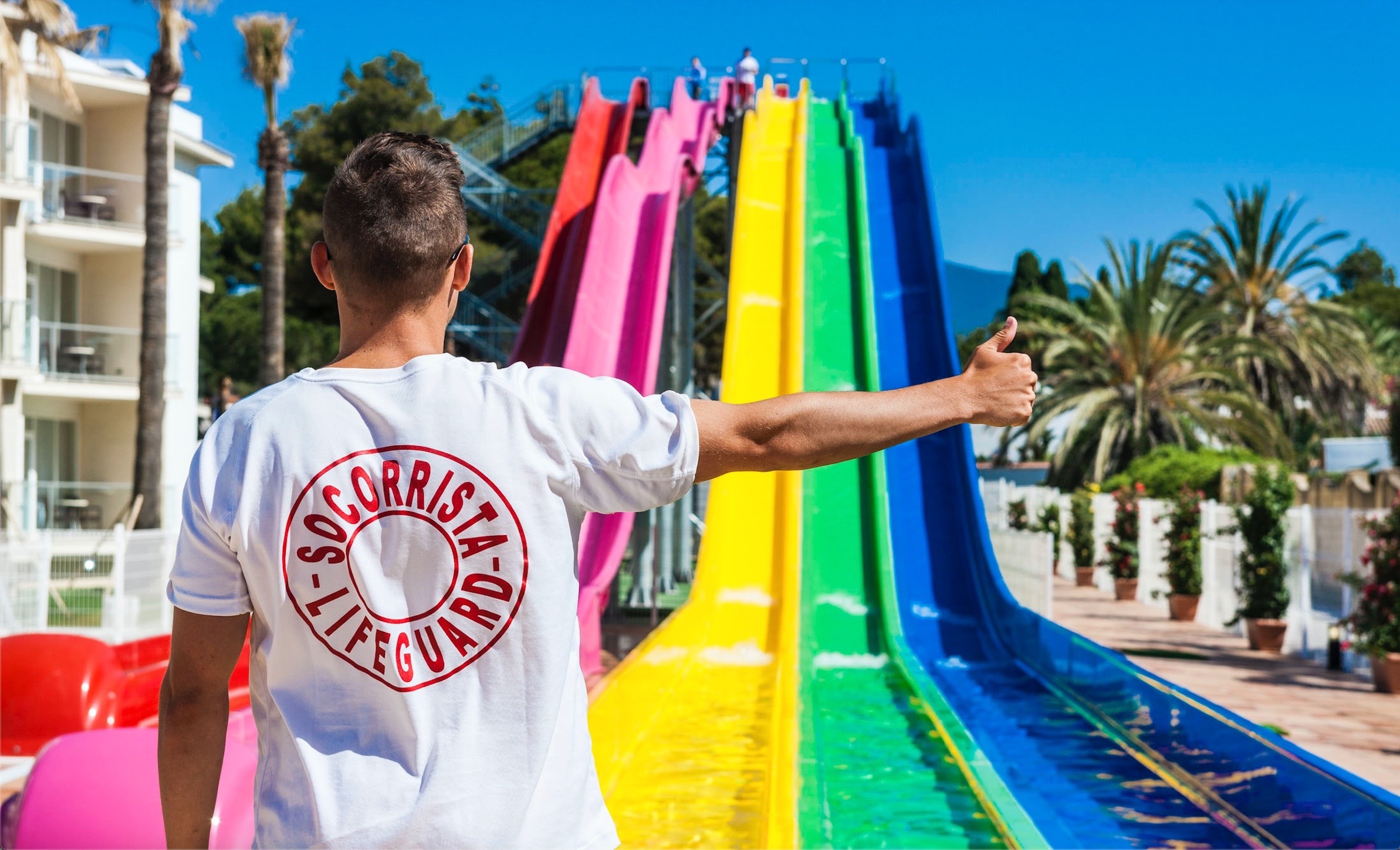 toboganes playa estepona hotel treats