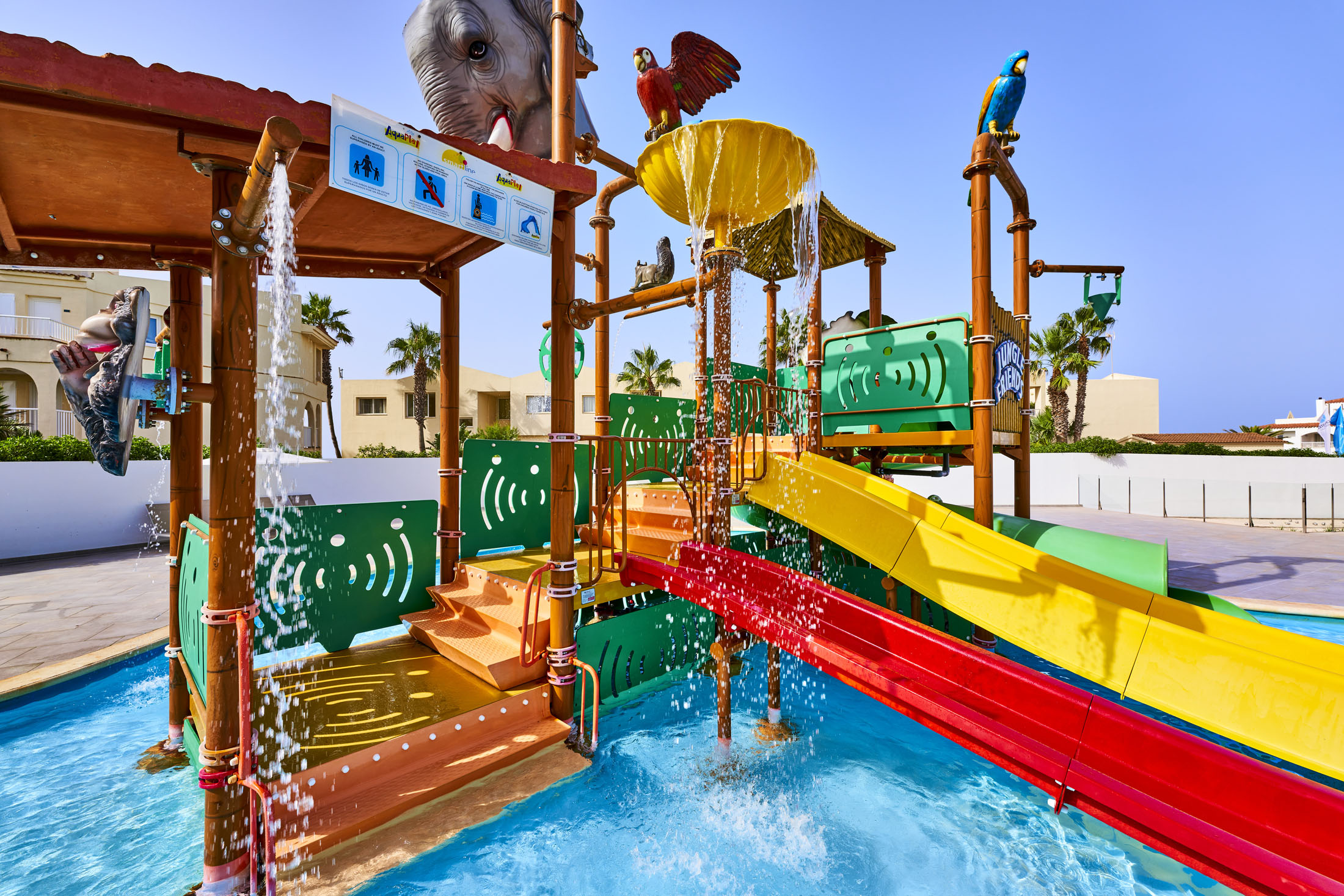 Globales Cala'n Bosch, Menorca