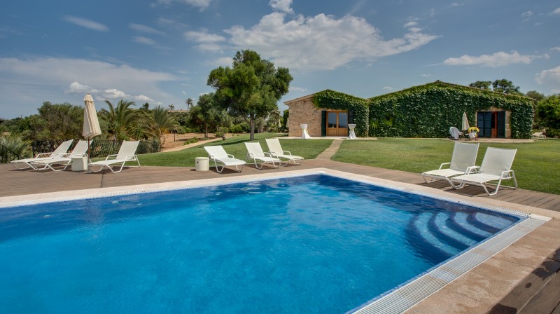 día de piscina mallorca