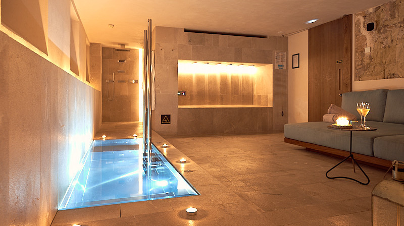 Spa can bordoy