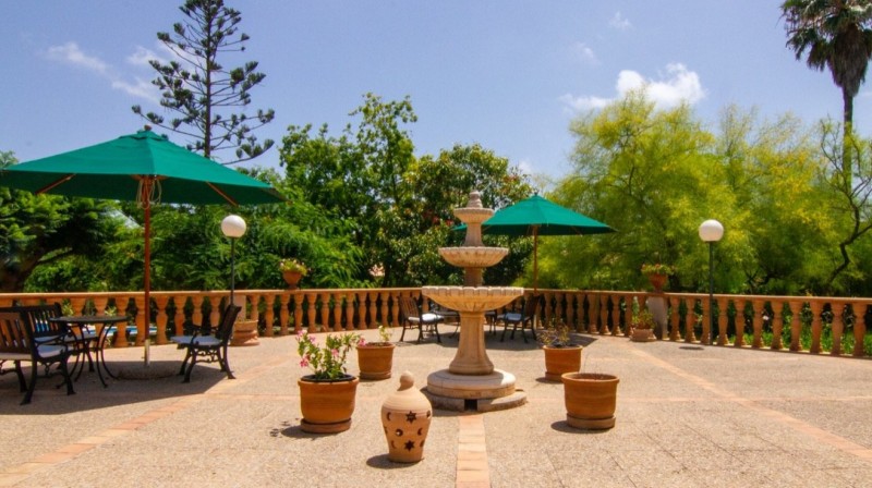 Aumallia Hotel