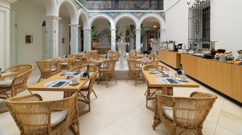 H10 Palacio Colomera Atrio