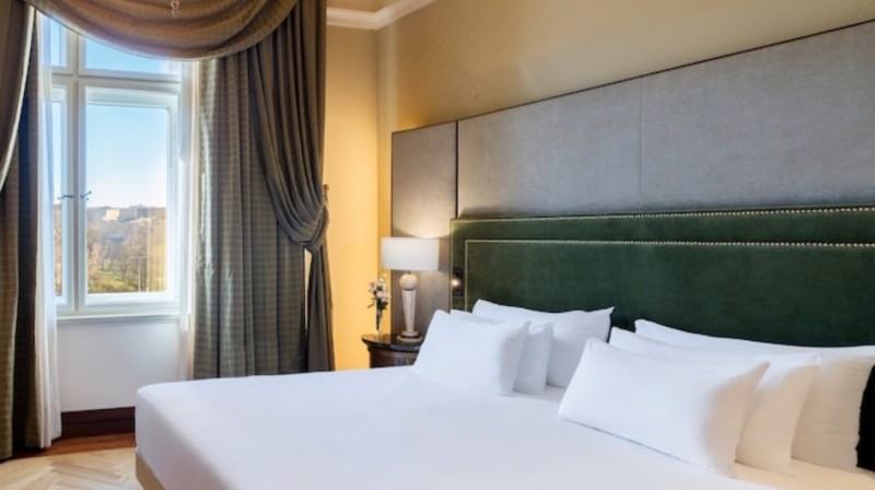 NH Carlo IV Room