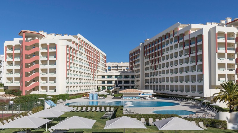 ukino hotels piscina