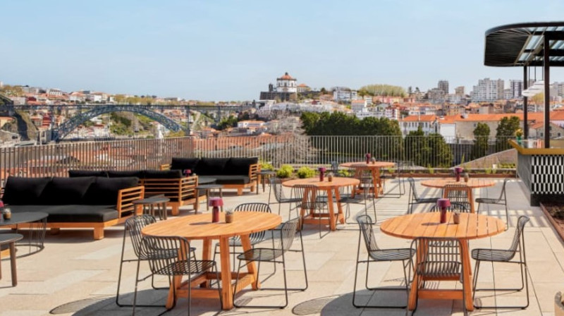Tivoli Kopke Bar