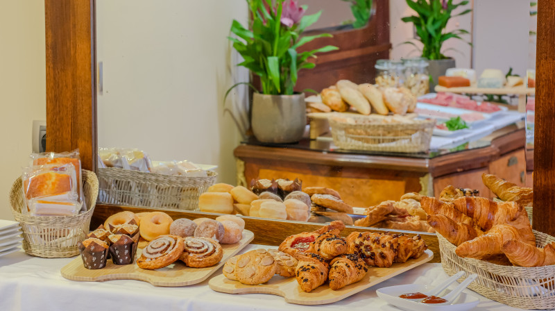 Indiana Boutique Hotel Desayuno