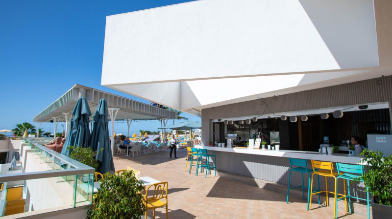 Servatur Riosol Pool Bar