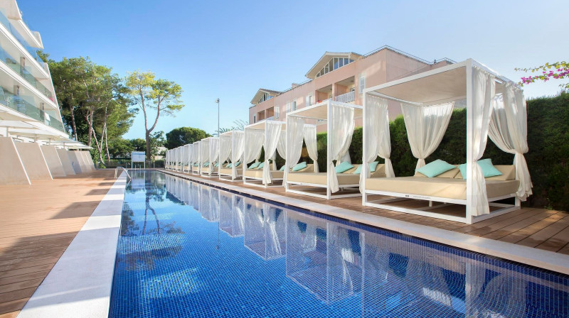 Mar Hotels Playa de Muro Suites 