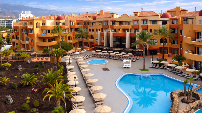 Grand Muthu Piscina
