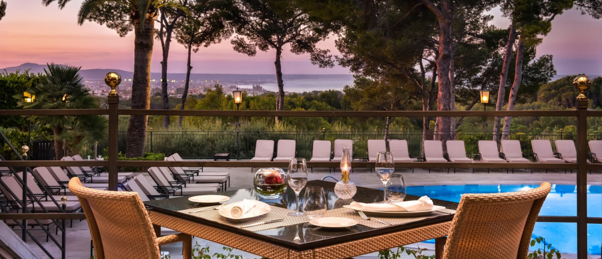 Hotel Treats is looking to hire a Tester / Junior Product Owner