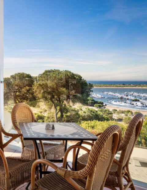 Day Pass con Almuerzo Buffet en El Rompido