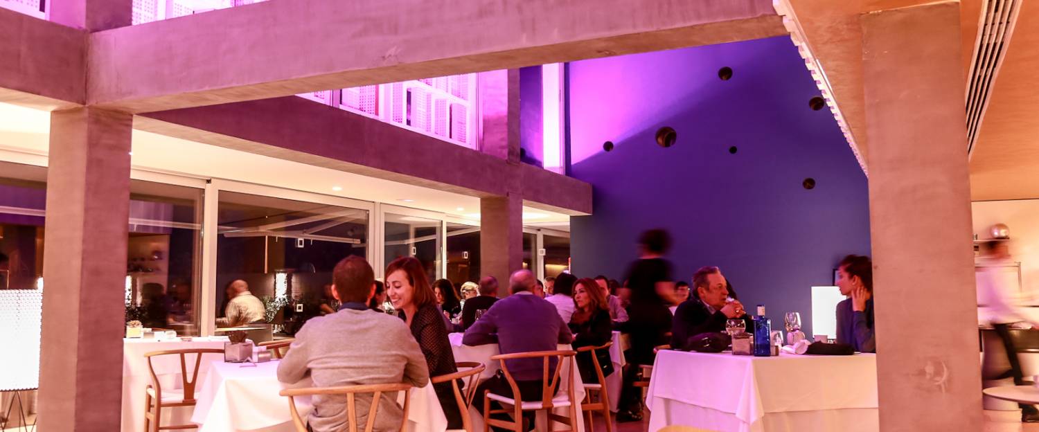 OD restaurant at night