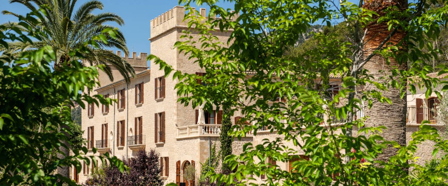 castell son claret mallorca