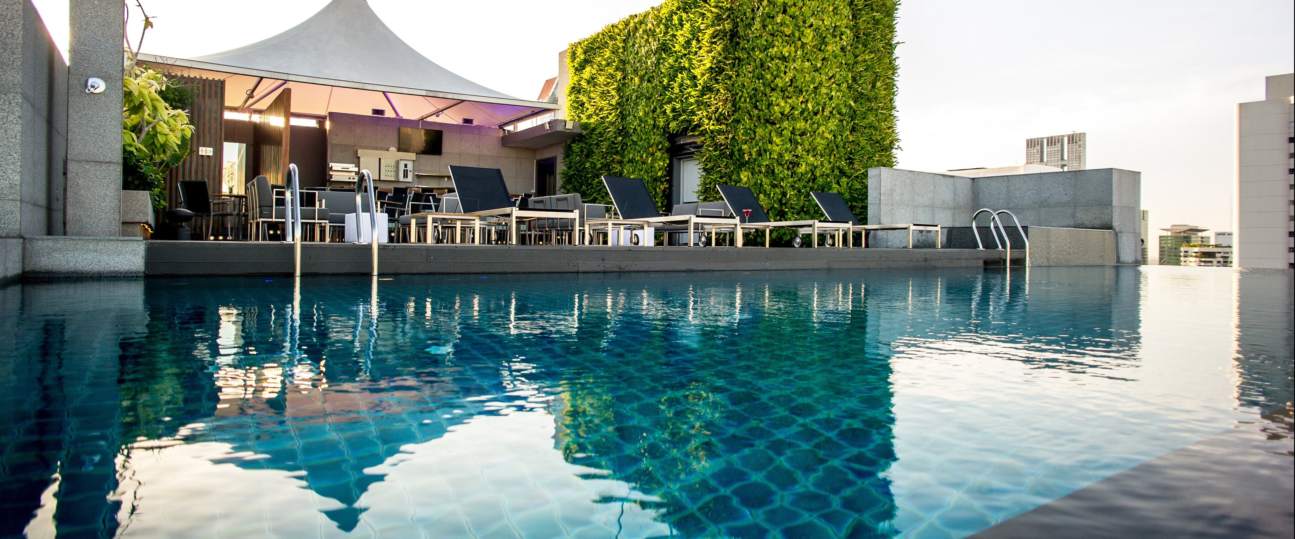 Amara pool by day