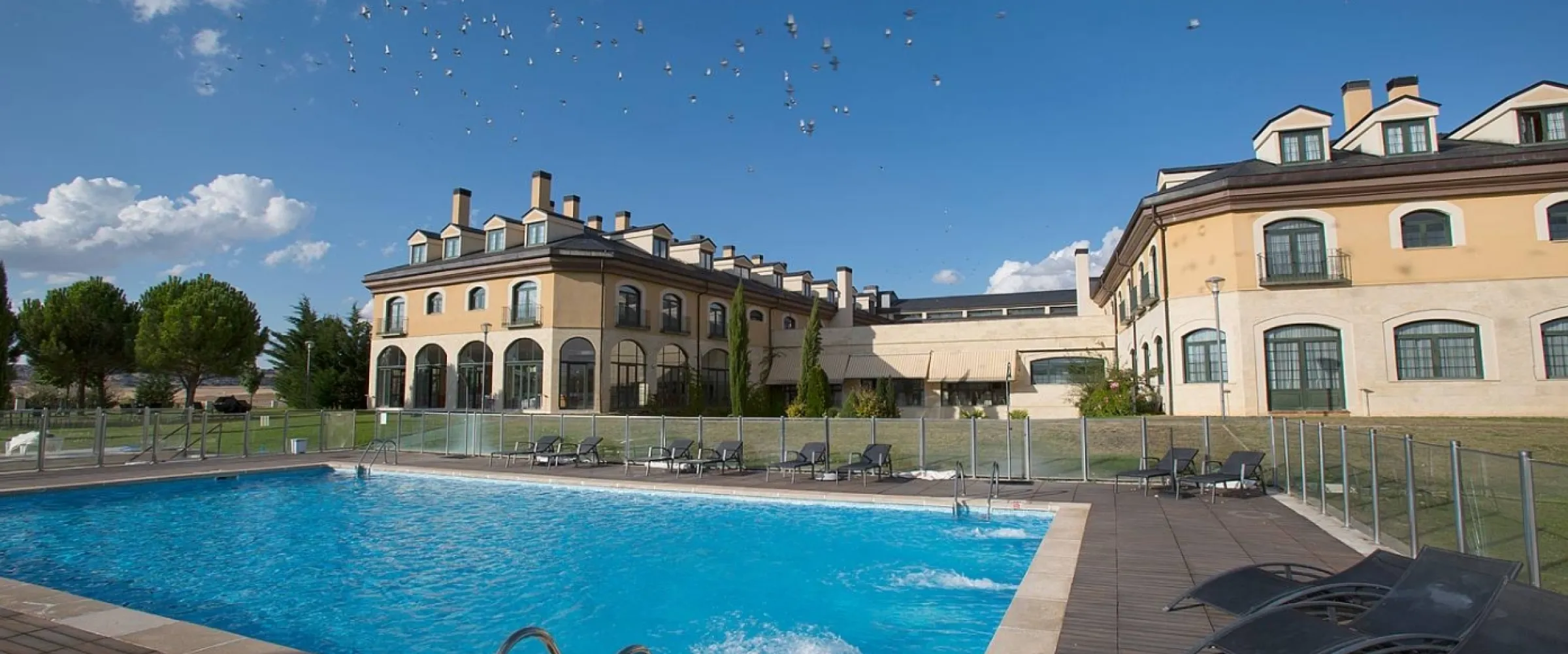 Pool Day at Fontecruz Avila