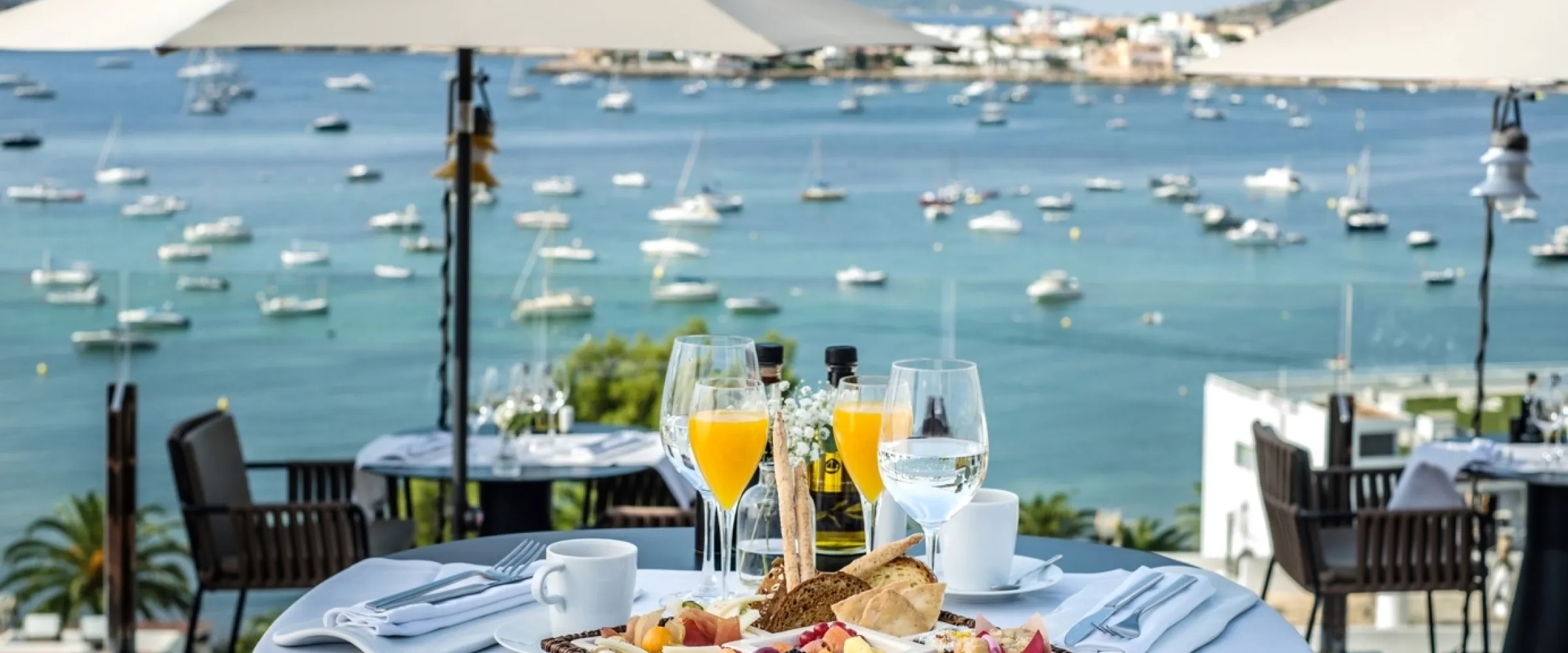 Breakfast in Rooftop at Ocean Drive Talamanca