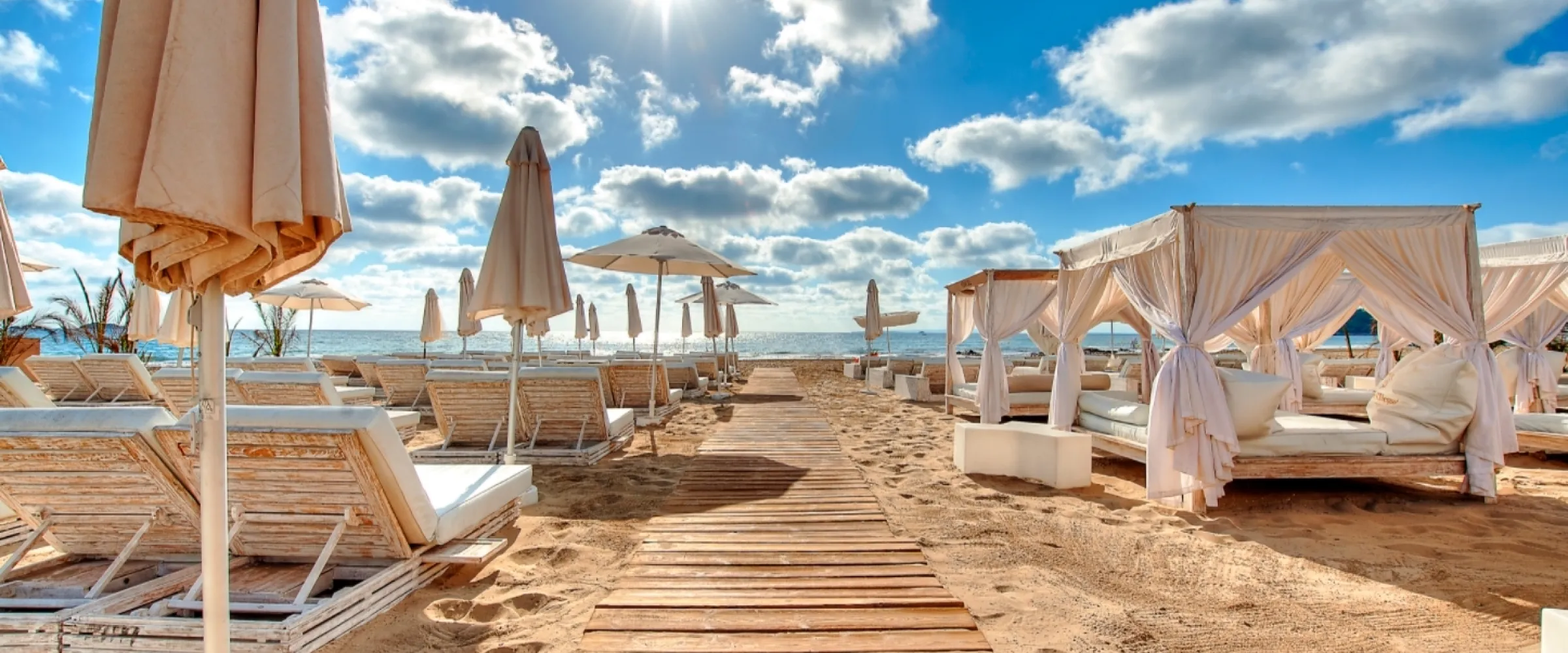 Experiences and Gift Vouchers From Luxury Hotels In Sant Jordi.