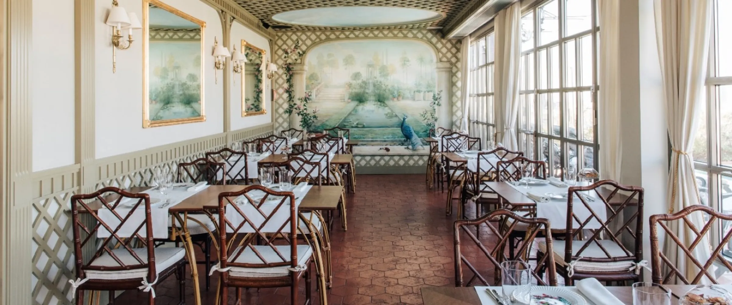 Experiences and Gift Vouchers From Luxury Hotels In Las Ramblas.