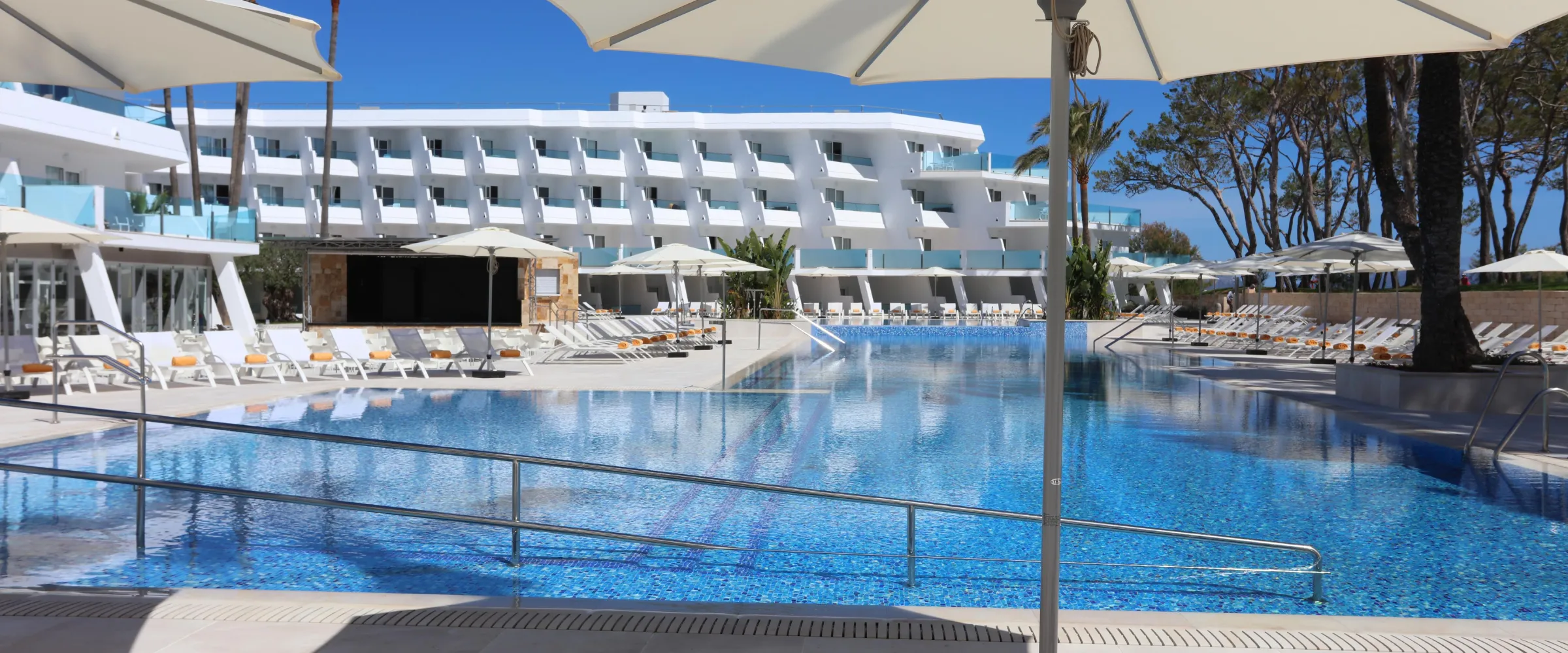 Luxury Hotels In Playa de Muro.