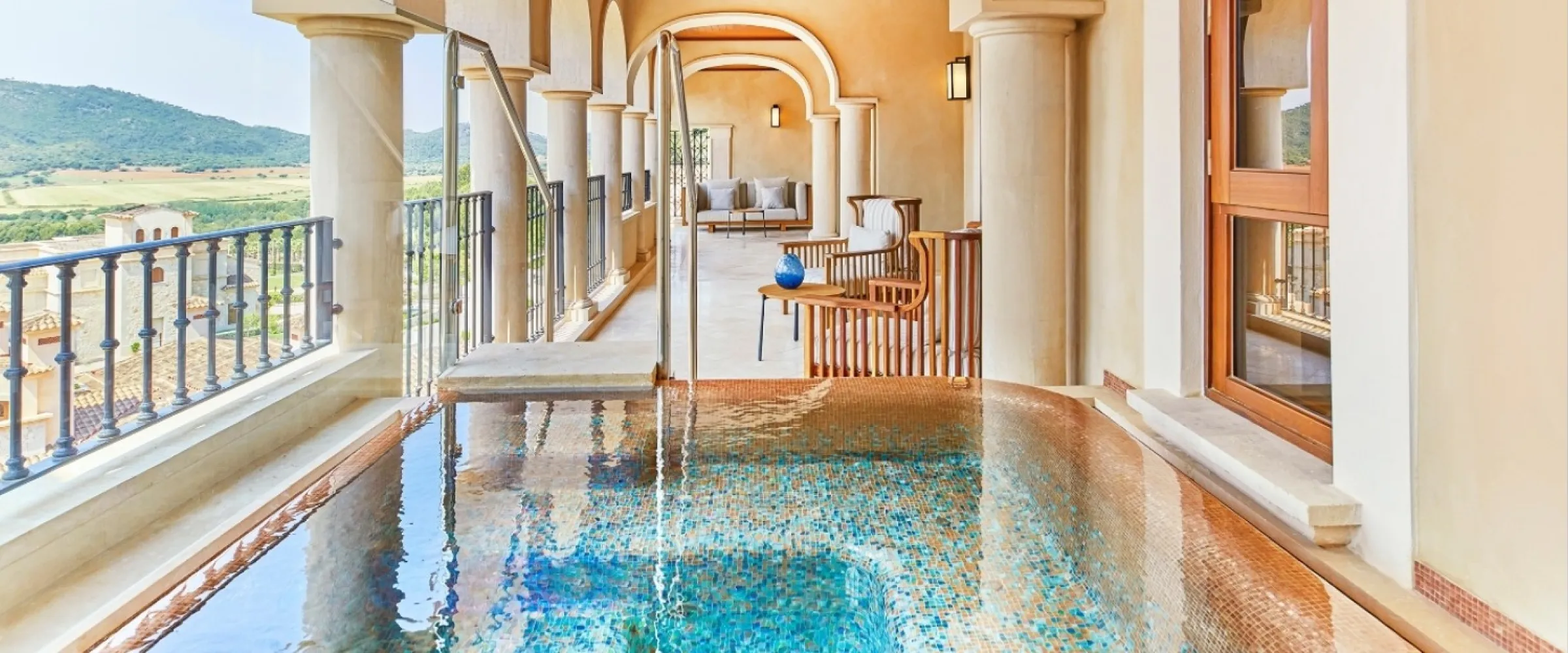 jacuzzi and spa in canyamel