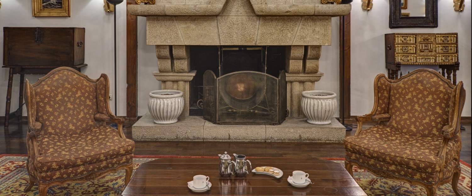 Parador De Olite Interior