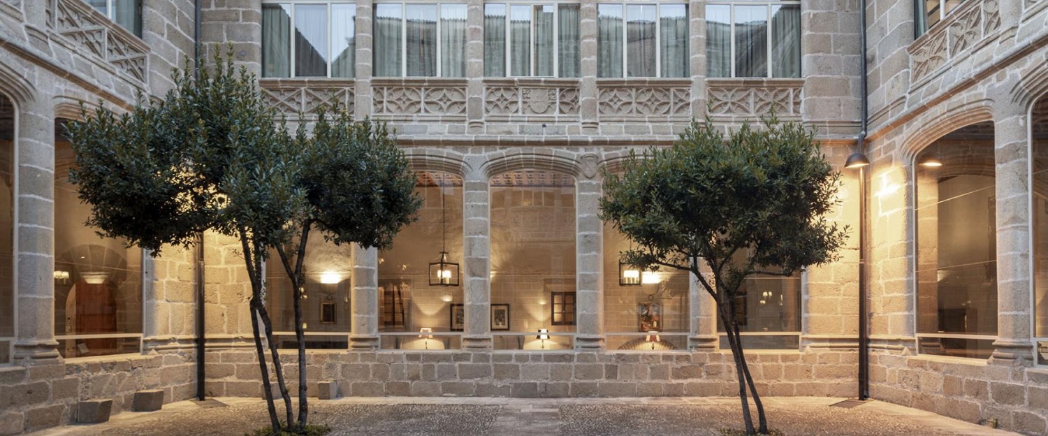Parador de Plasencia Claustro