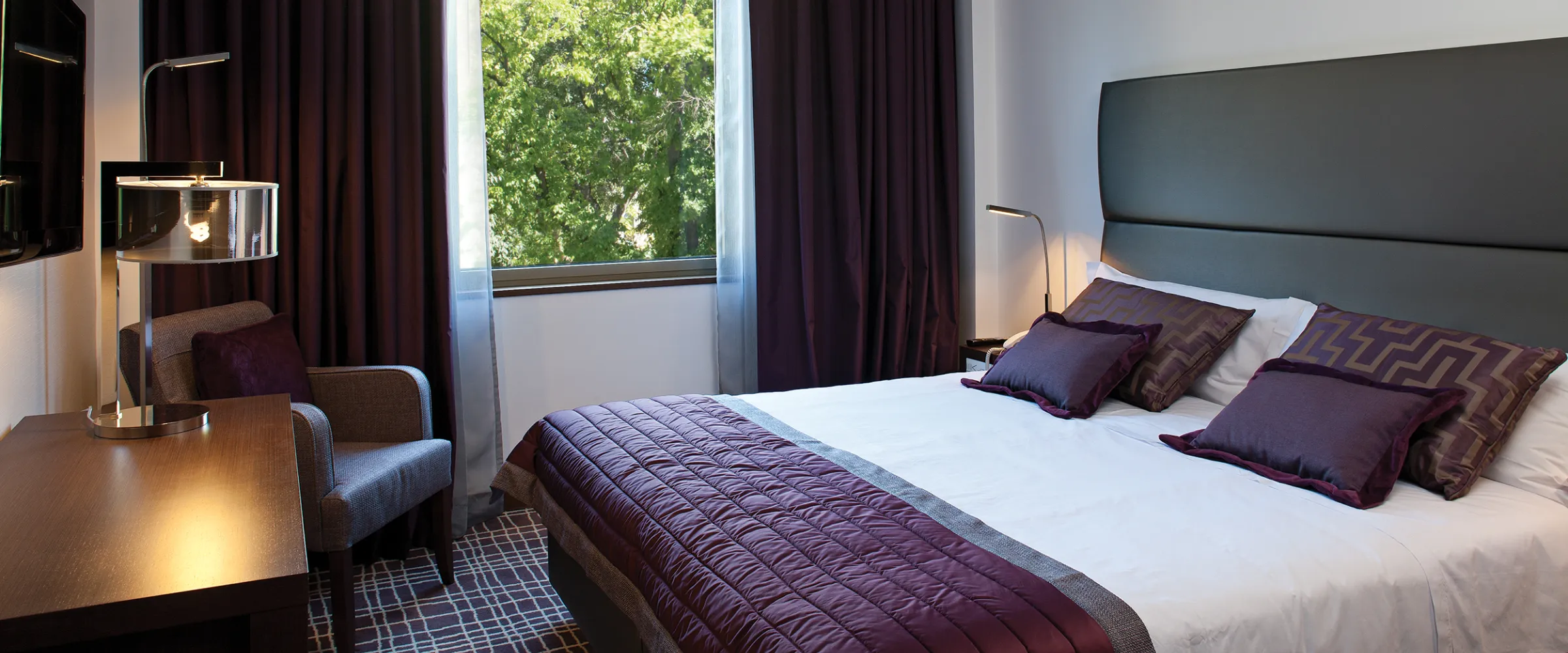 NEYA lisbon room