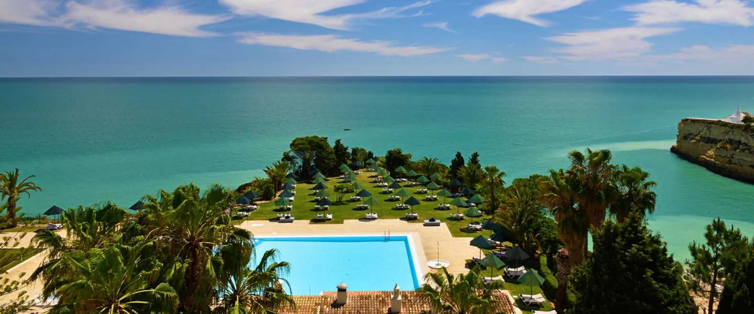 Hotel Pool