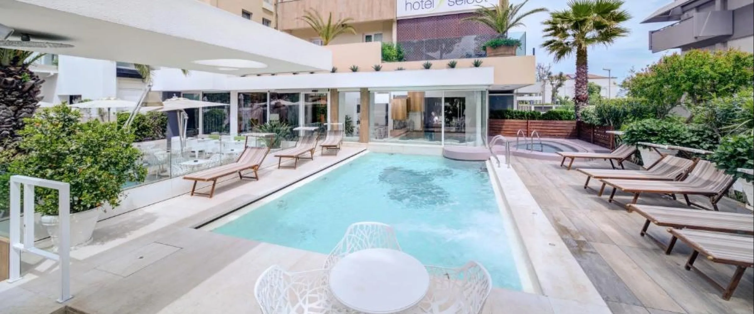 Suites Select Riccione