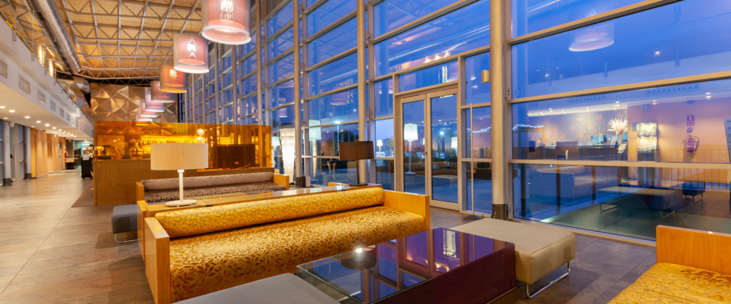 Palau de Bellavista by URH