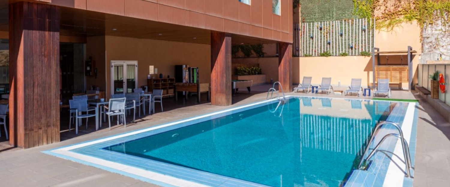 Hotel Macia Real De La Alhambra Piscina