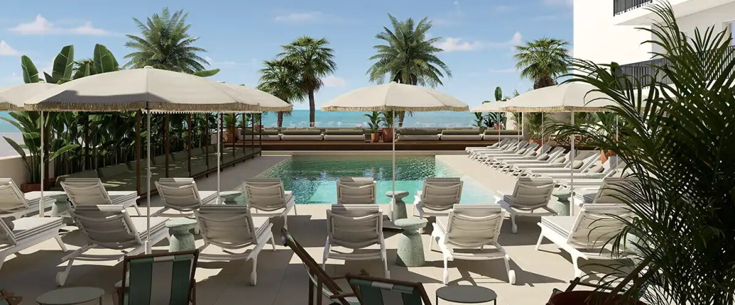 Fergus Style Palma Beach Piscina