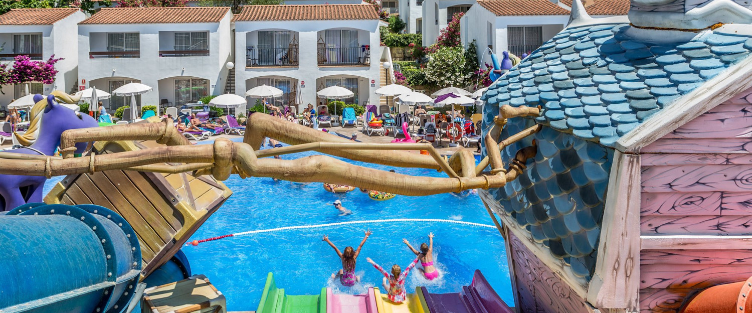 Fergus Club Europa Piscina