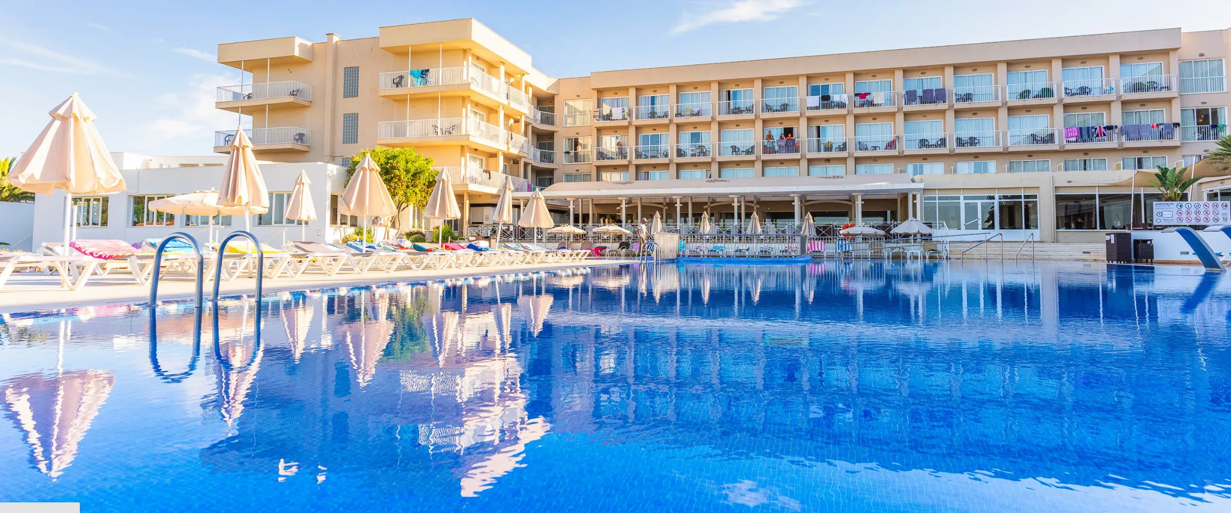 Minura Sur Piscina